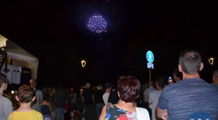 Mandello, niente fuochi per San Lorenzo ma la fiera di San Rocco si farà