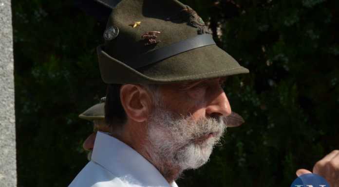 Valgreghentino. Lo storico maestro Gabriele Bolis lascia la direzione dei Picétt del Grenta Gabriele Bolis