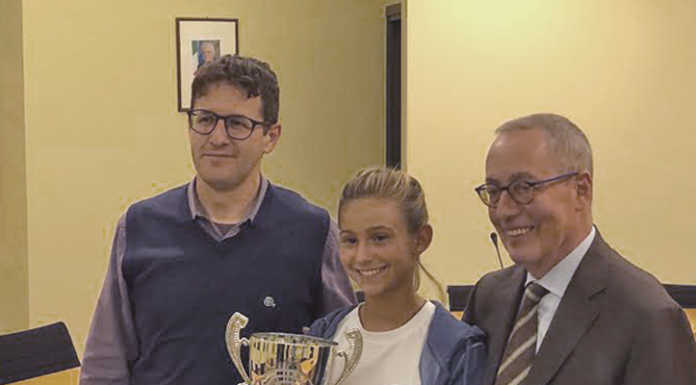 Scherma. Elide Valsecchi premiata in sala consiliare a Olginate