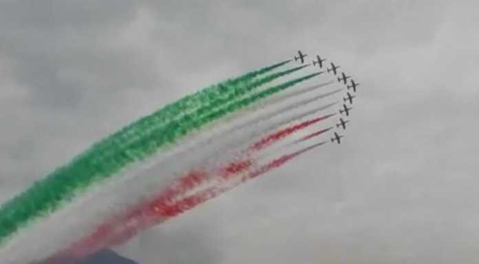 Spettacolo a Varenna. In migliaia per assistere all’air show delle Frecce Tricolori