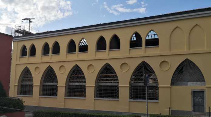 Tinteggiata, l’ex mensa Badoni cambia volto. “E’ tutto un altro Broletto!”