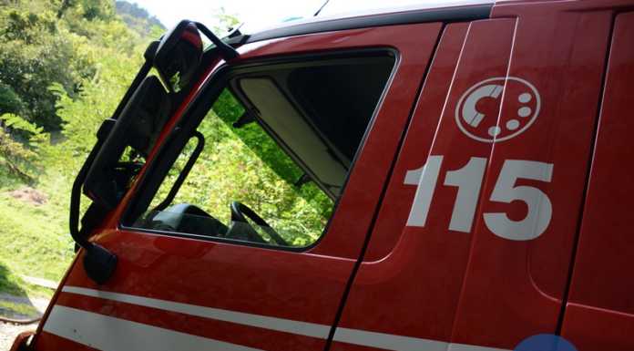 Taceno. Incidente sulla Sp65, motociclista esce di strada e finisce nel bosco