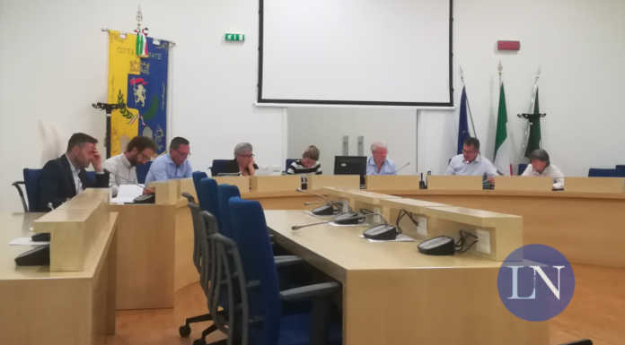 Merate, fa discutere il regolamento plastic free per le eco feste e l’asporto