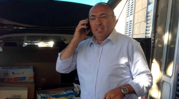 Il sindaco di Cisano preso a calci e pugni. L’aggressore sarebbe un lecchese