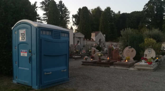 Merate, posizionati i bagni chimici nei cimiteri delle frazioni