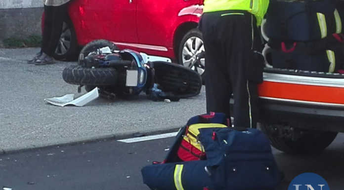 Valmadrera, auto contro scooter: ferito un 15enne