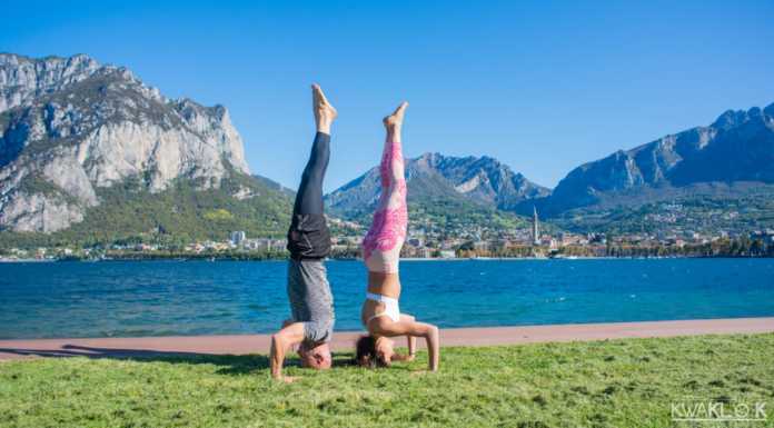 Armonie sul lago: in foto l’Acroyoga di Marco e Stefania