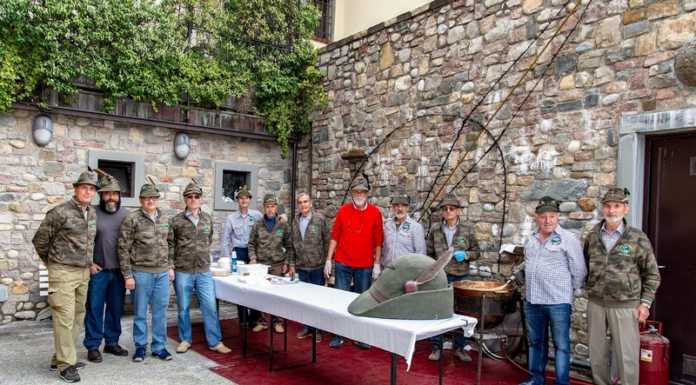 Calolziocorte. Grande successo per la taragnata degli Alpini