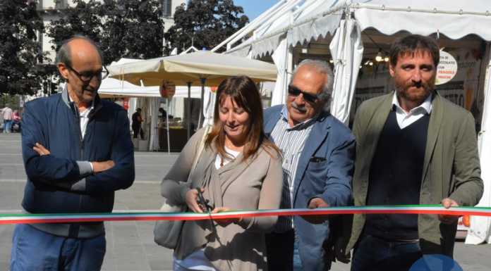 Taglio del nastro alla Festa del Cioccolato, inizia un ‘dolcissimo’ weekend