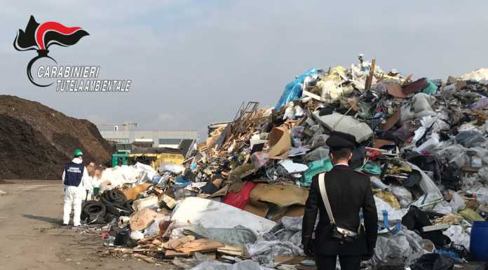 A Origgio i Carabinieri scoprono una discarica abusiva di rifiuti speciali