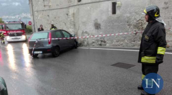 Garlate, finisce con l’auto contro il muro. Conducente illeso
