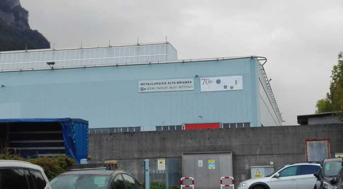 Lecco. Morto in fabbrica, la vittima è un ragazzo di 27 anni