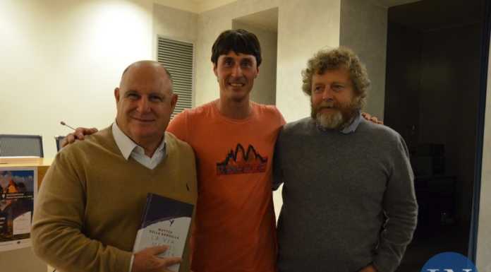 L’alpinista Matteo Della Bordella racconta “La via meno battuta” Antonio Peccati, Matteo Della Bordella e Alberto Pirovano