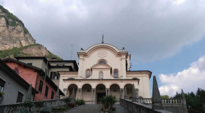 Somasca: un banco vendita per la sistemazione delle cappellette