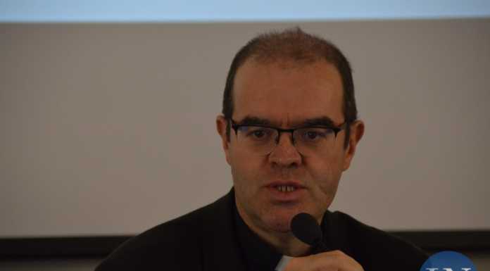 Una messa, a porte chiuse, in ricordo dei morti lecchesi di Coronavirus