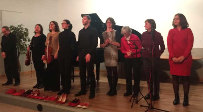 Lomagna, musica e poesie per dire basta alla violenza sulle donne