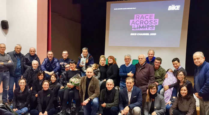 Ciclismo. Molte persone alla presentazione del libro della “formaggina” Schillaci