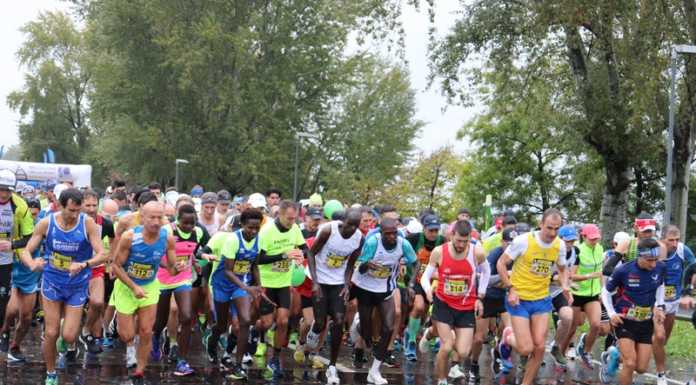 Ben 410 corridori alla Maratonina d’autunno: il giro del Lago in 21 km