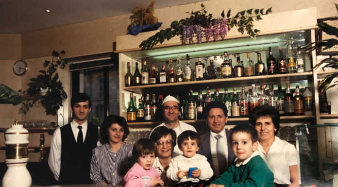 La pizzeria ‘Bella Napoli’ negozio storico, da 50 anni a Lecco