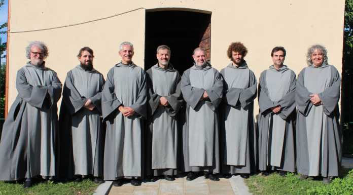 Vespri in Santa Marta con le antiche melodie del canto ambrosiano