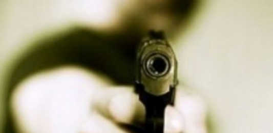 Aveva rapinato una donna a Civate puntandole una pistola, arrestato un 33enne pistola rapina