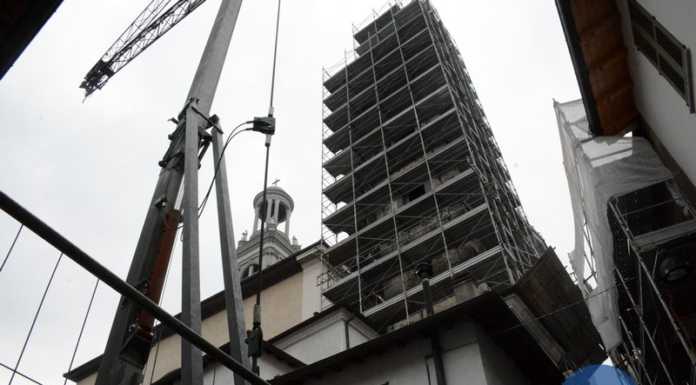Valmadrera. I lavori per il restauro dell’antico campanile della chiesa