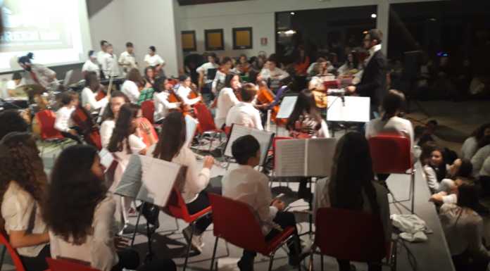 Bellano, studenti protagonisti del concerto di Natale