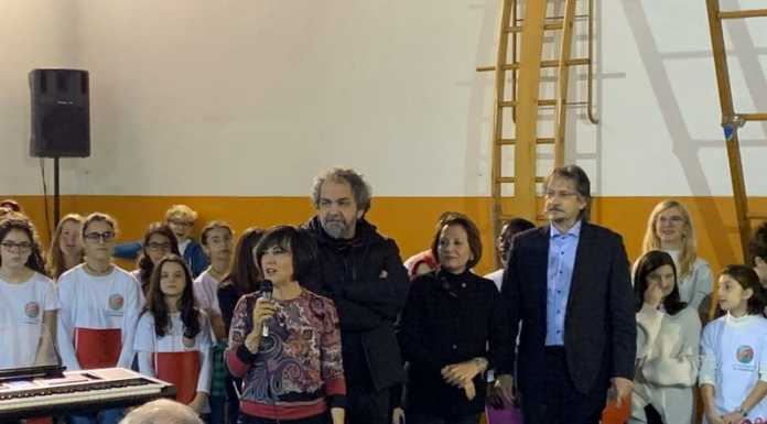 Gemellaggio tra i cori delle scuole Manzoni di Calolzio e Stoppani di Lecco