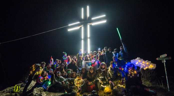 Alla croce del Monte Barro la fiaccolata del gruppo La M.U.L.A.