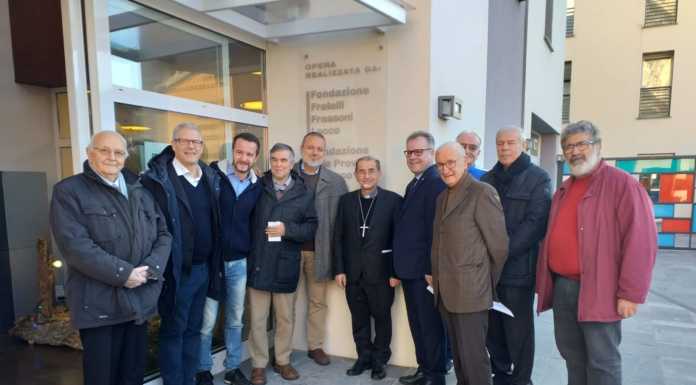 Visita a sorpresa dell’arcivescovo Delpini al Polo Frassoni di Lecco