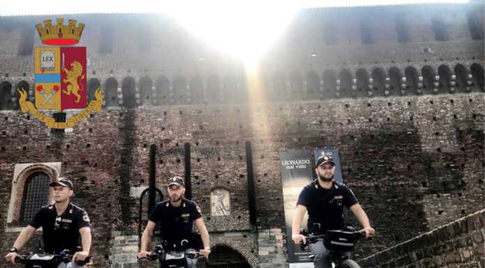 Milano, agenti in bicicletta arrestano un pusher in piazza Sempione