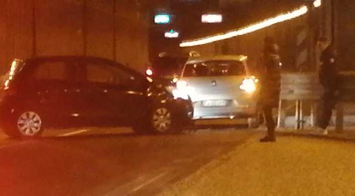 Incidente nell’attraversamento, rallentamenti in direzione lago