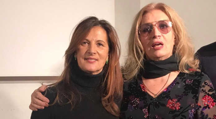 Calolzio. In tanti al Lavello per incontrare Iva Zanicchi