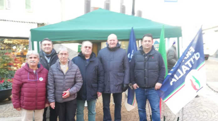 Raccolta firme contro lo “jus soli” per il Circolo del Lago di Fratelli d’Italia