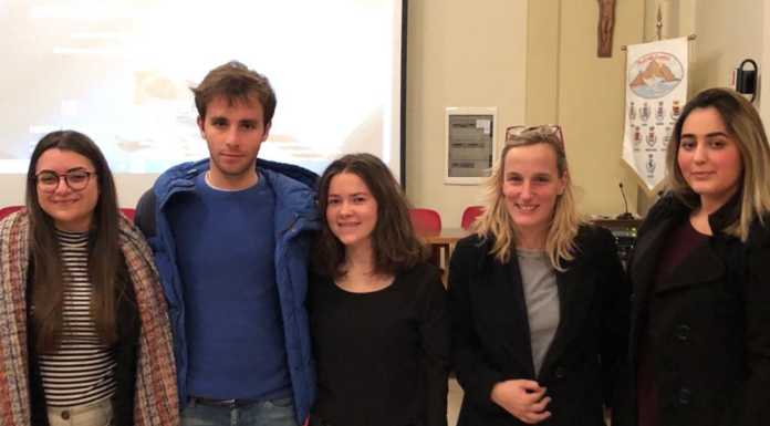 Ripetizioni scolastiche: Oggiono mette in rete studenti e universitari