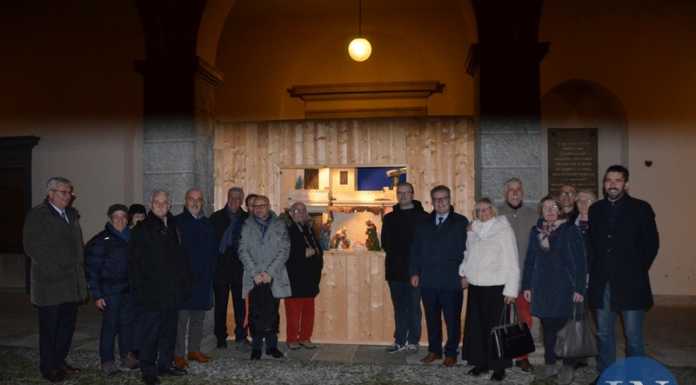 Lecco. In comune inaugurato il presepe dell’associazione Amici del Presepe