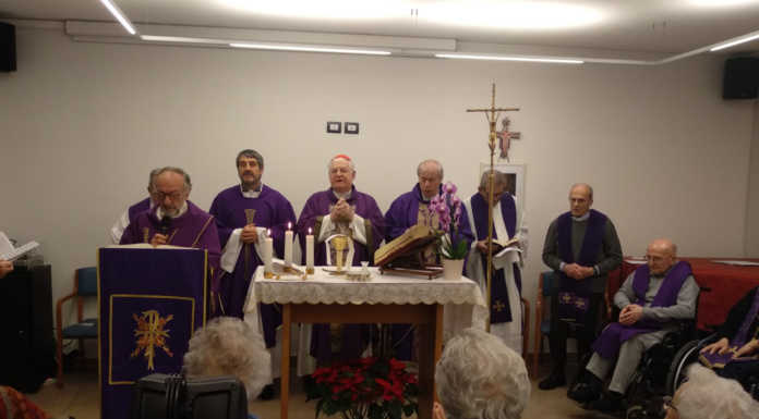 Il cardinale Scola alla Messa di Natale degli ospiti della Borsieri