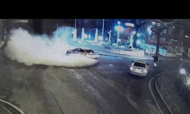 VIDEO – Sgommate ‘fumanti’ in centro Dervio. Il sindaco: “Non lo tolleriamo”