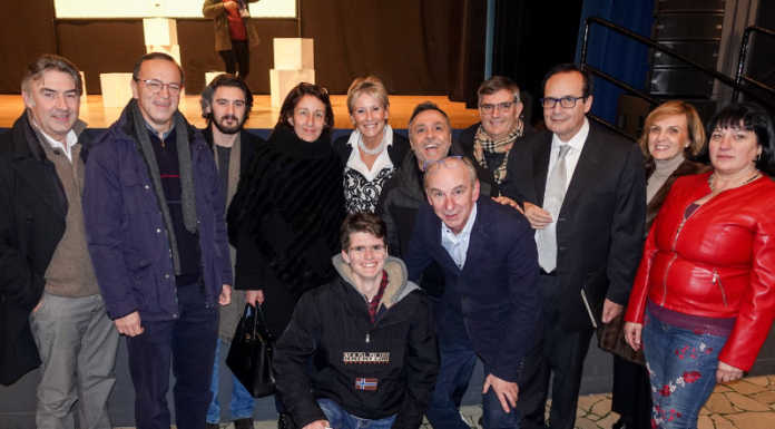 Valmadrera, tutto esaurito e grandi applausi per Gabriele Cirilli