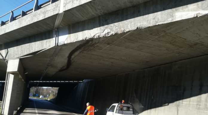 Nibionno: camion urta il viadotto e se ne va, Briantea riaperta nel pomeriggio