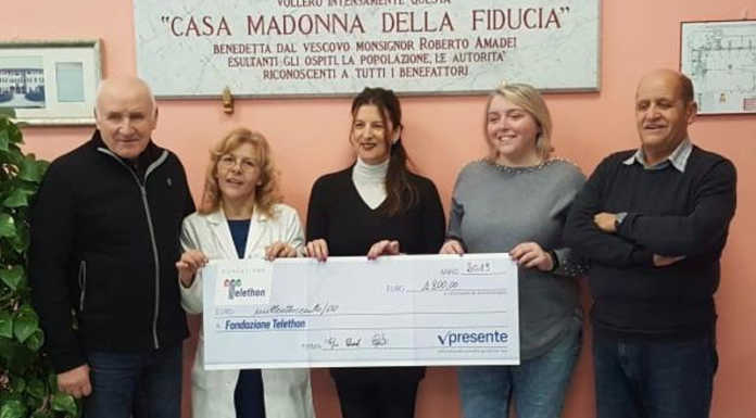 Corri Babbo corri: consegnato l’assegno a Telethon