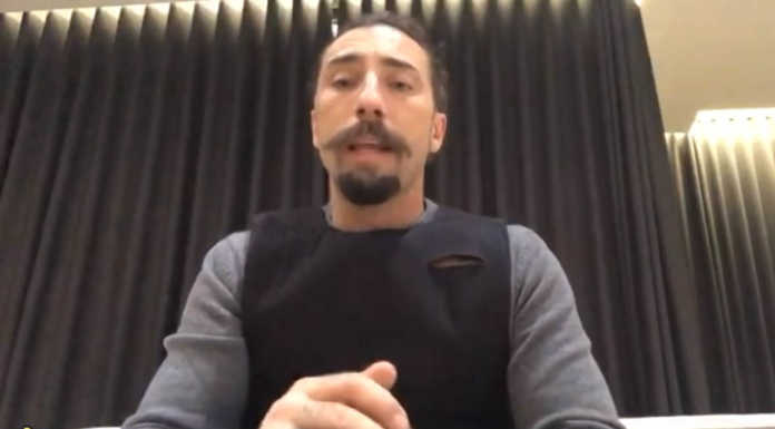 Monza, Brumotti inviato di Striscia aggredito con un coltello