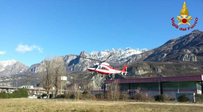 In difficoltà nella zona del Bietti, lo recuperano i pompieri in elicottero