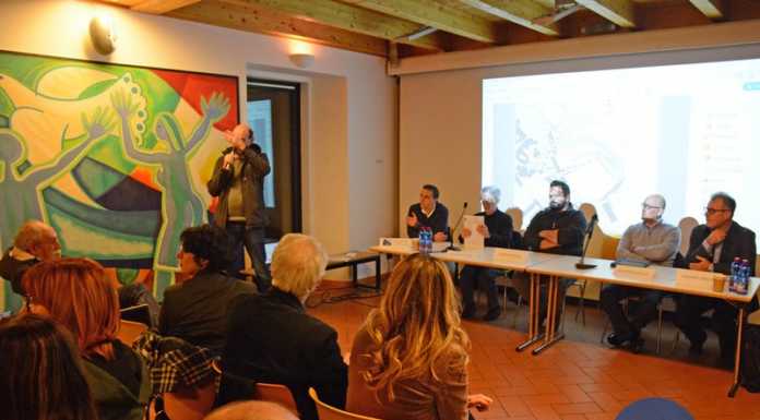 Pozzi Strade: “A Chiuso nessuna discarica” ma l’incontro si fa arena… politica