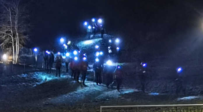 Luci di Solidarietà: in tanti alla fiaccolata benefica in ricordo di Merelli