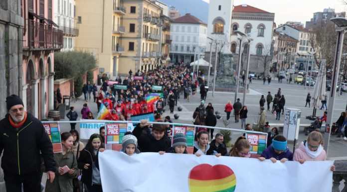 Conversione ecologica e fraternità. A Lecco sfila la marcia della pace