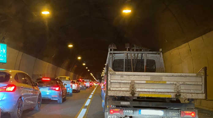 Incidente sulla SS36 in direzione Nord. Uscita obbligatoria Bellano