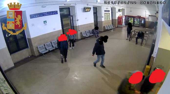 Baby gang sgominata a Milano, responsabile di almeno nove rapine