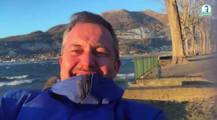 Konrad il Brianzolo sfida le raffiche, la tempesta di vento sul lago è uno spettacolo