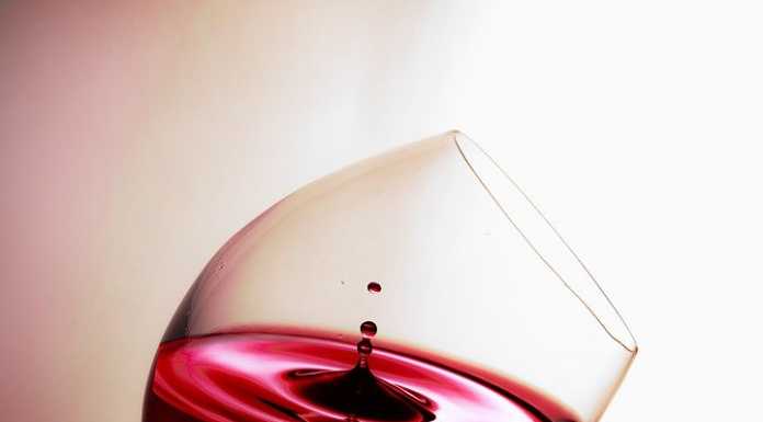 “L’Italia nel bicchiere”. Syrah: vitigno “esotico” che regala vini eccellenti